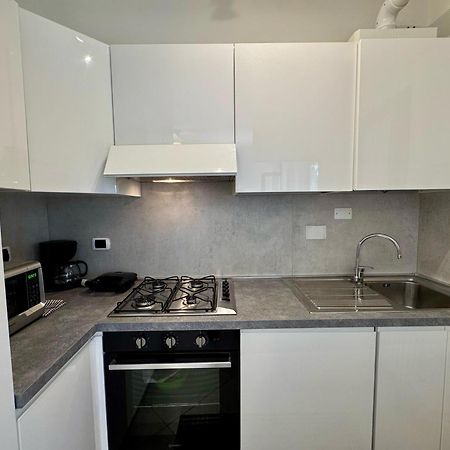 Premium Apartments Peschiera Песк'єра-дель-Гарда Екстер'єр фото