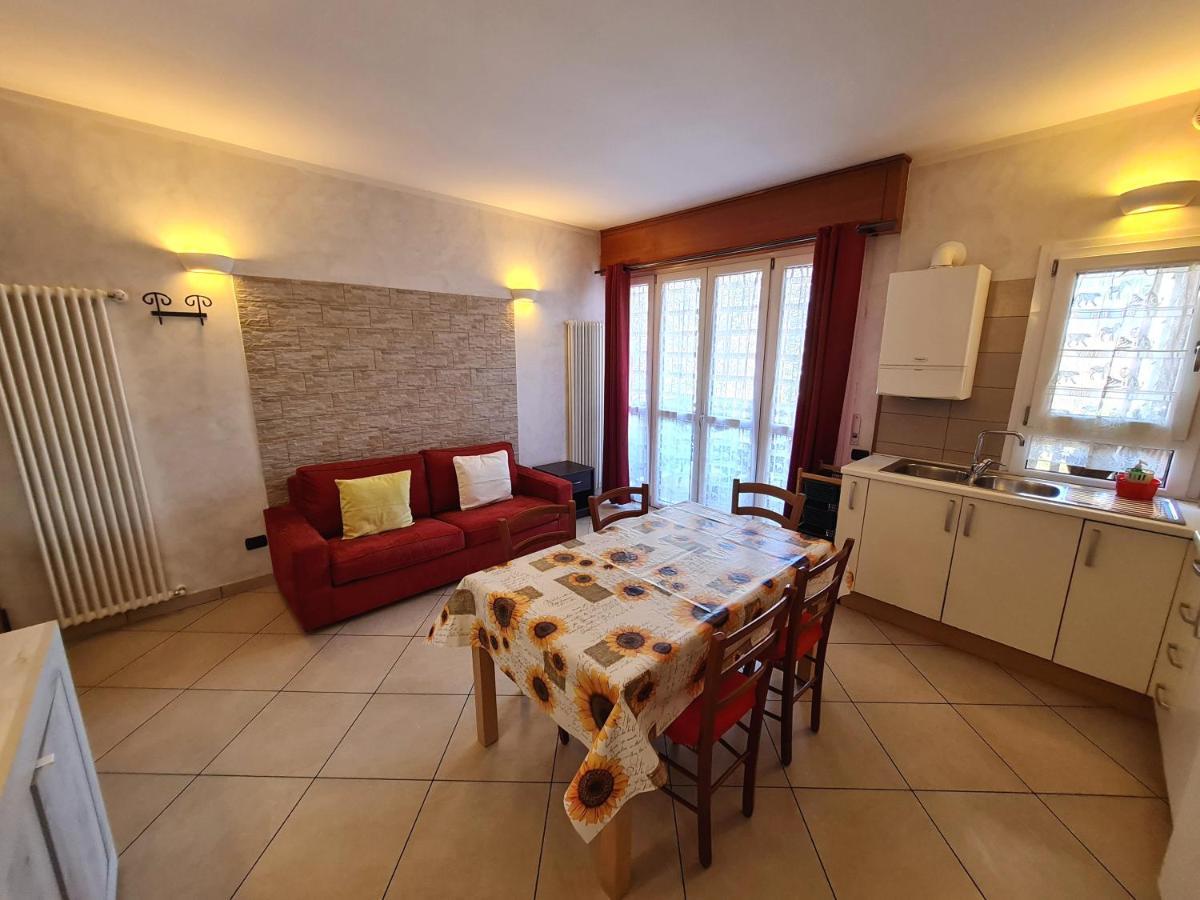 Premium Apartments Peschiera Песк'єра-дель-Гарда Екстер'єр фото