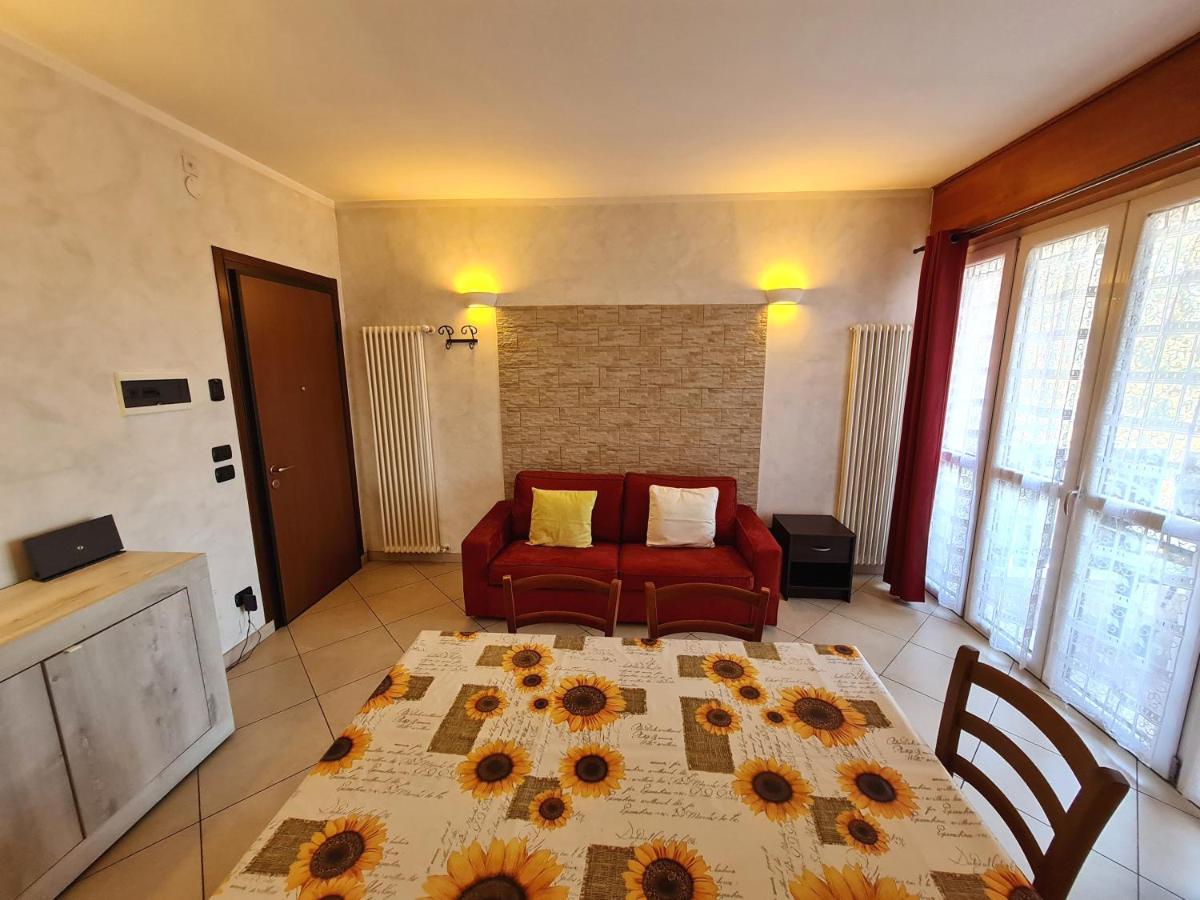 Premium Apartments Peschiera Песк'єра-дель-Гарда Екстер'єр фото