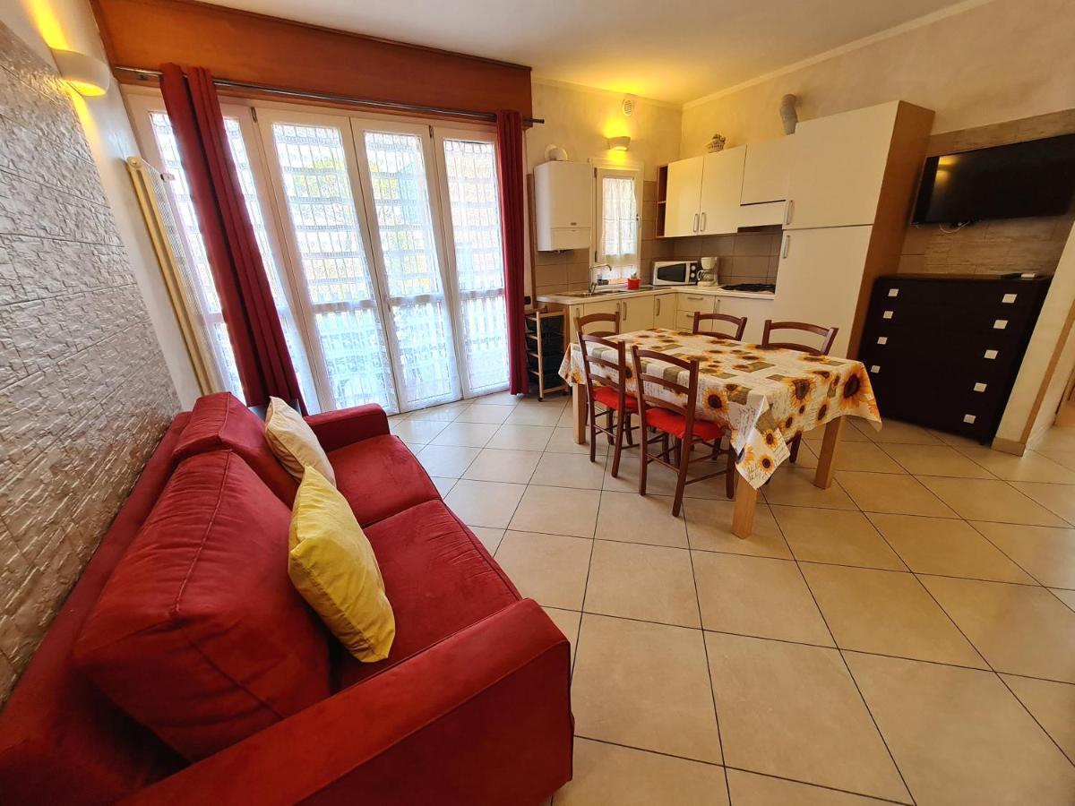 Premium Apartments Peschiera Песк'єра-дель-Гарда Екстер'єр фото