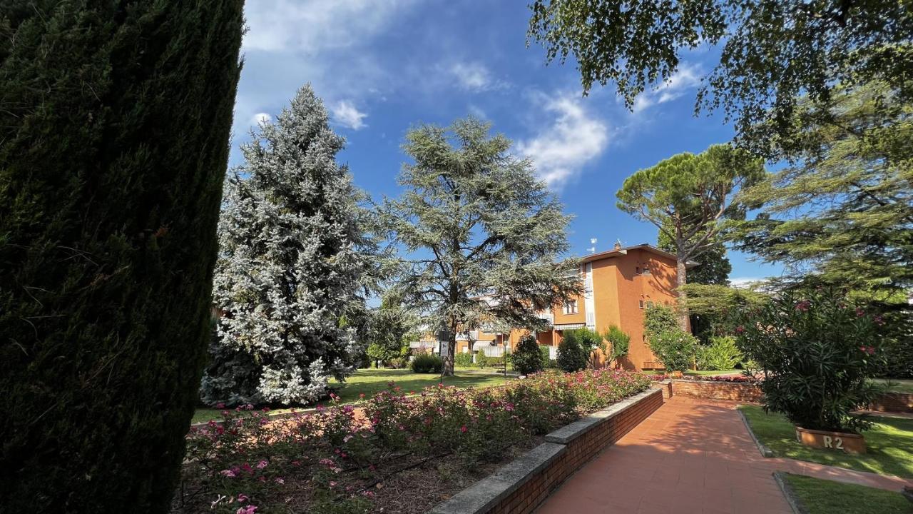 Premium Apartments Peschiera Песк'єра-дель-Гарда Екстер'єр фото