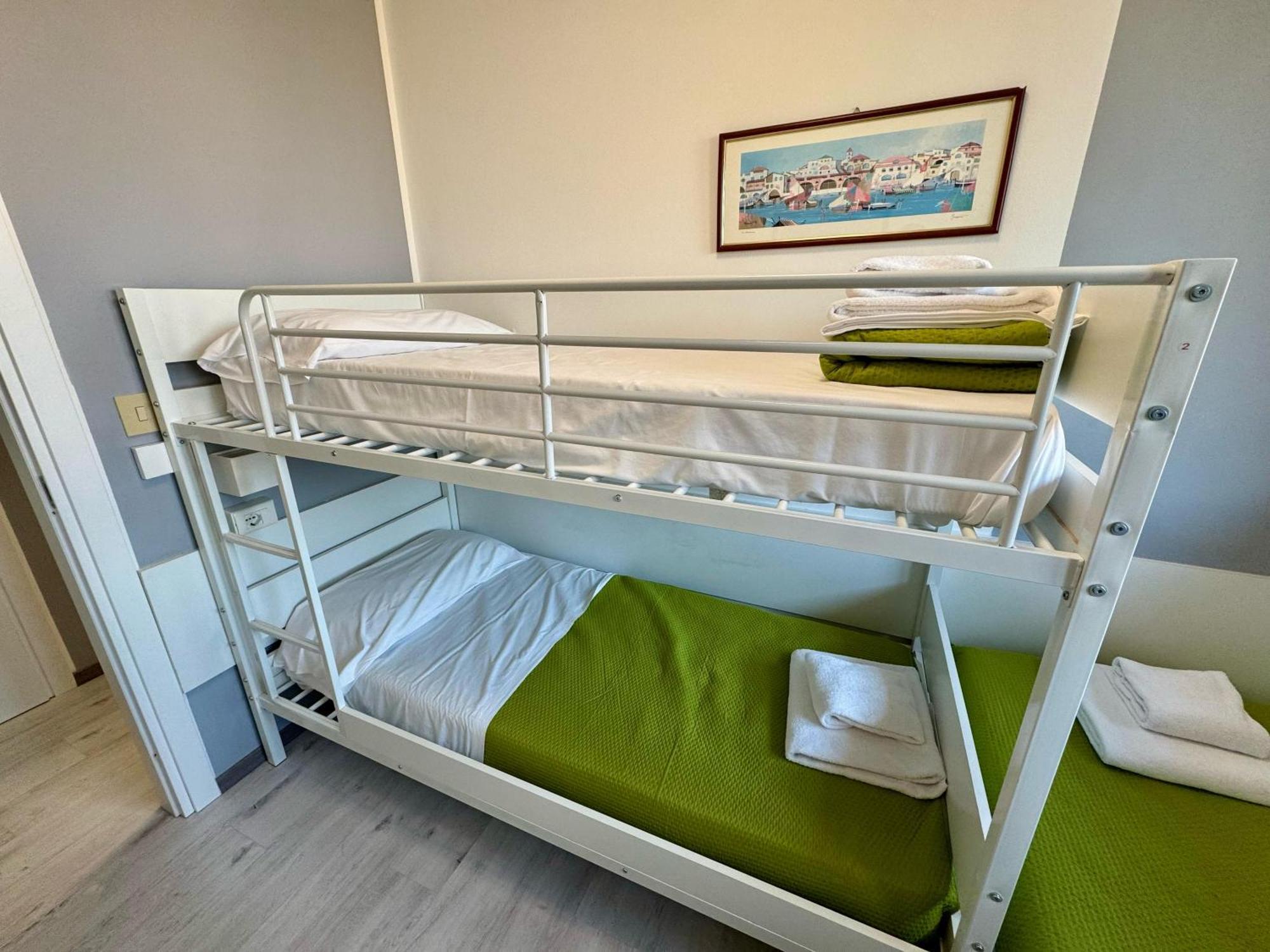 Premium Apartments Peschiera Песк'єра-дель-Гарда Екстер'єр фото