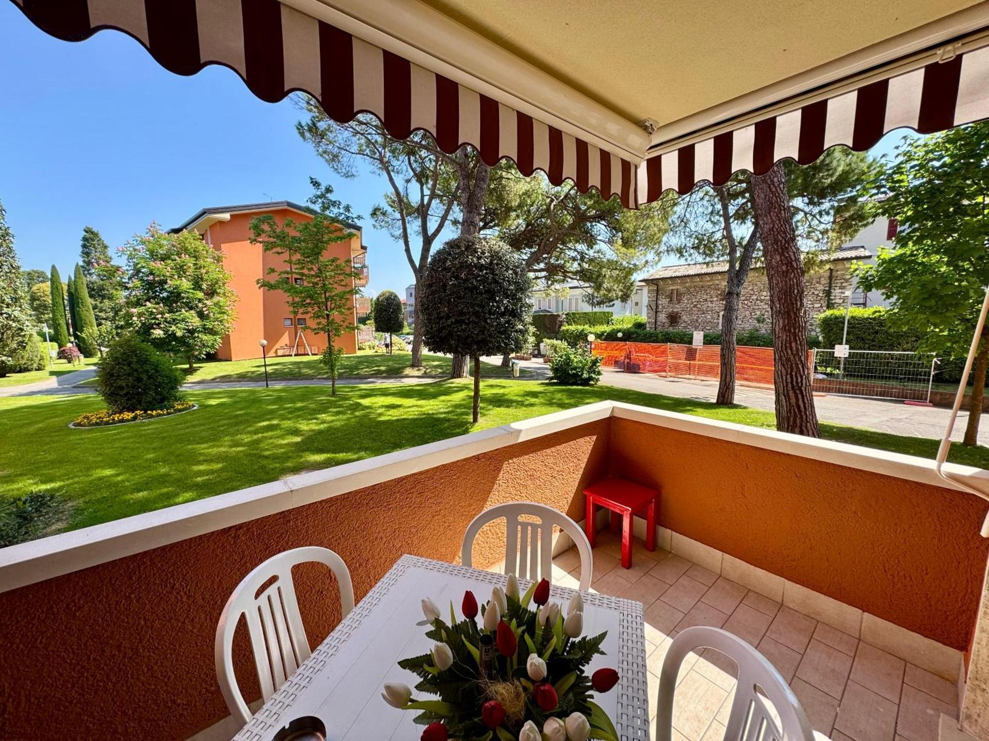 Premium Apartments Peschiera Песк'єра-дель-Гарда Екстер'єр фото