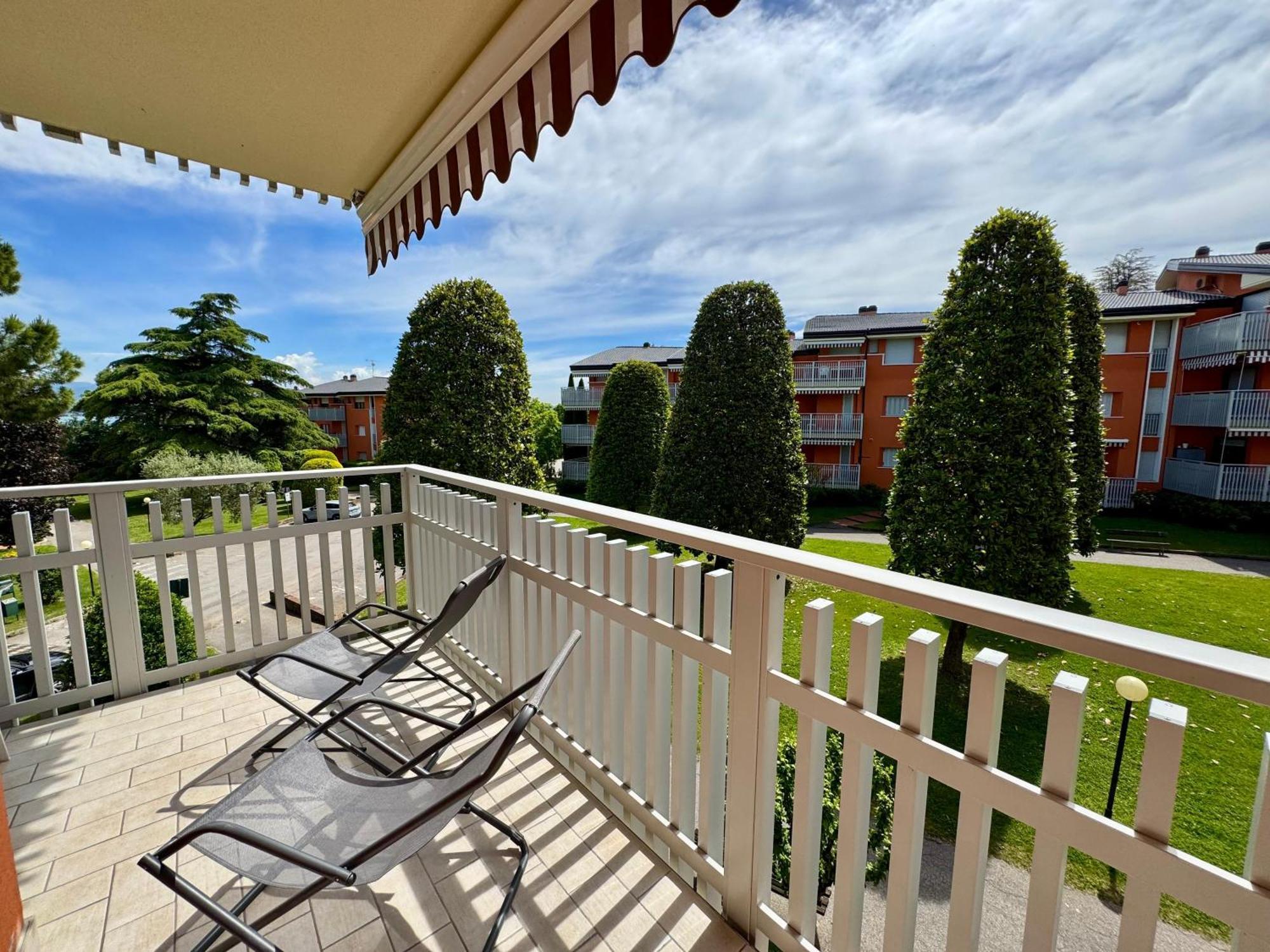 Premium Apartments Peschiera Песк'єра-дель-Гарда Екстер'єр фото